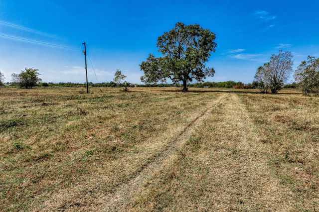 6322 Fm 1370, Washington, TX 77880