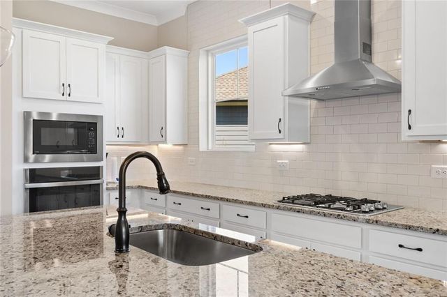 6853 River Rock Drive, Flowery Branch, GA 30542