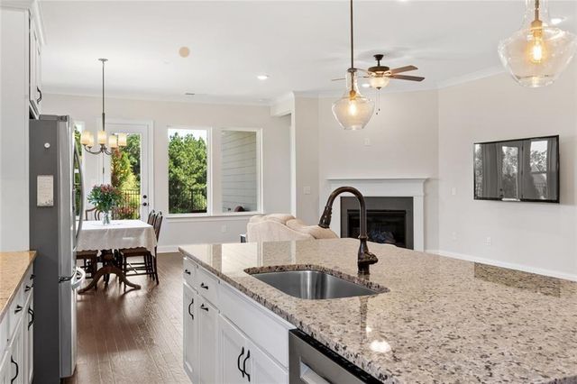 6853 River Rock Drive, Flowery Branch, GA 30542