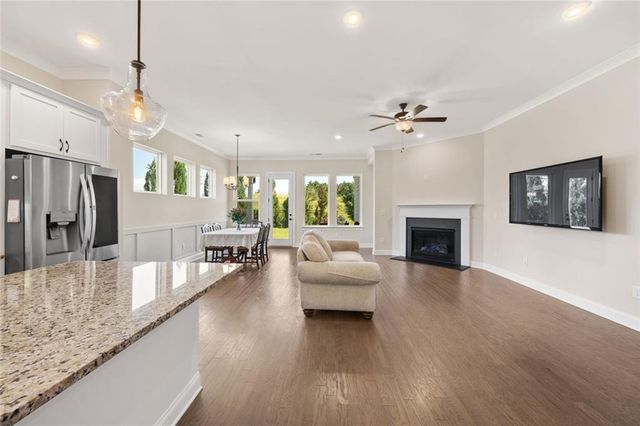 6853 River Rock Drive, Flowery Branch, GA 30542