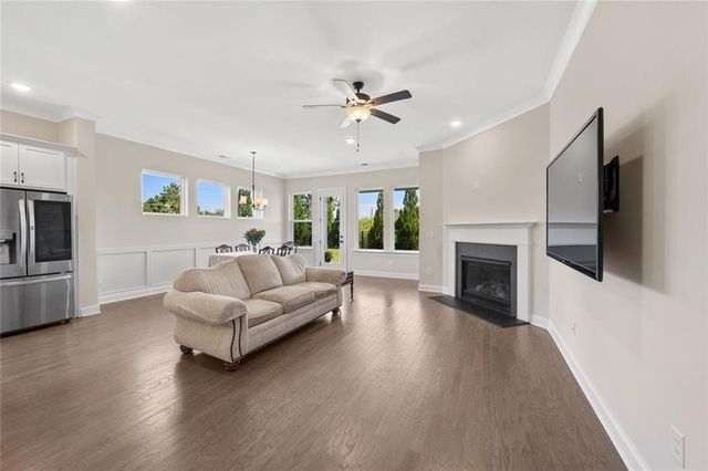 6853 River Rock Drive, Flowery Branch, GA 30542