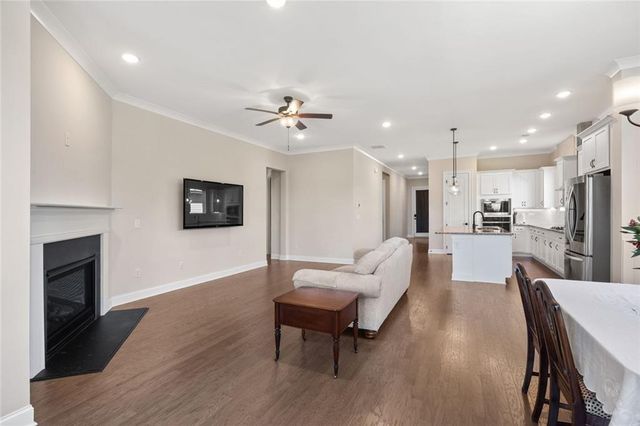 6853 River Rock Drive, Flowery Branch, GA 30542