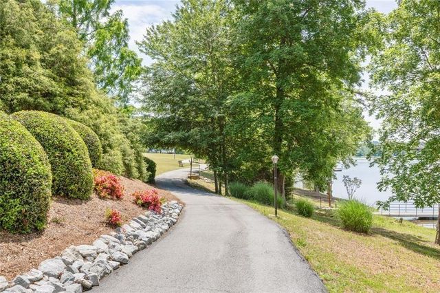 6853 River Rock Drive, Flowery Branch, GA 30542