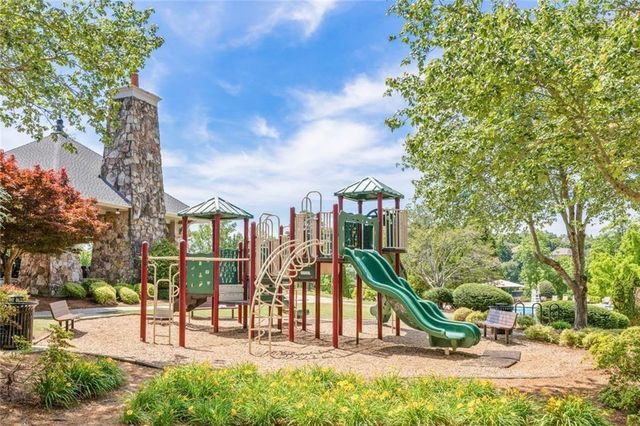 6853 River Rock Drive, Flowery Branch, GA 30542