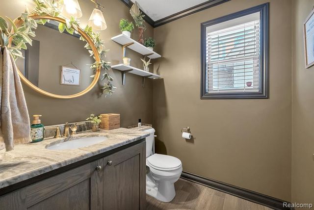 22625 Ridgeway Street, Saint Clair Shores, MI 48080