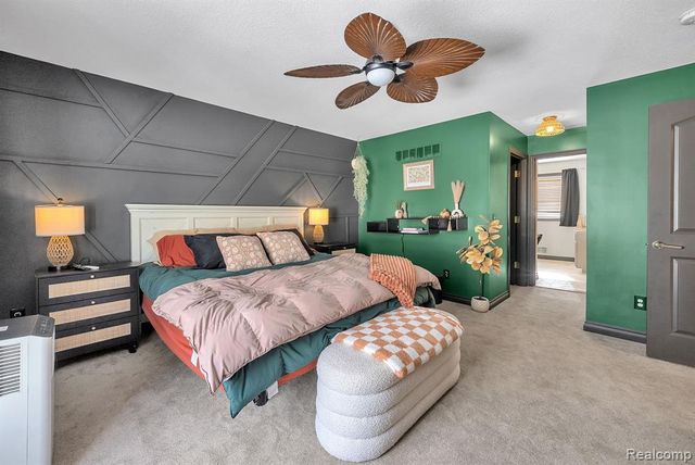 22625 Ridgeway Street, Saint Clair Shores, MI 48080