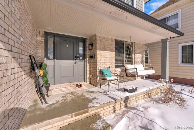 22625 Ridgeway Street, Saint Clair Shores, MI 48080