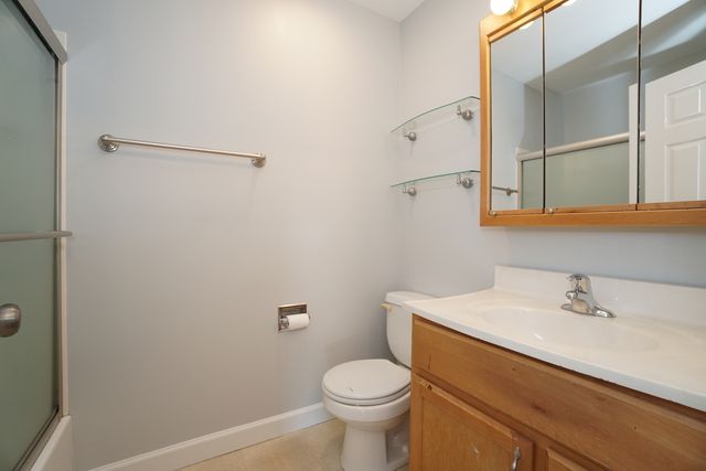 223 Harvest Court, Vernon Hills, IL 60061