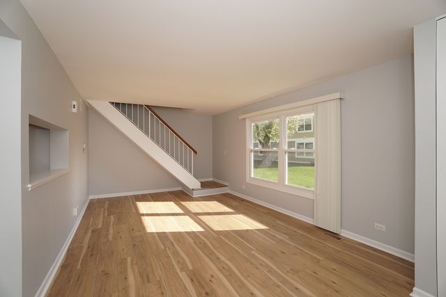 223 Harvest Court, Vernon Hills, IL 60061