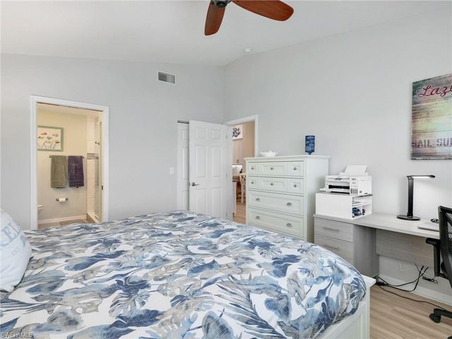 6890 Huntington Lakes CIR 204, Naples, FL 34119