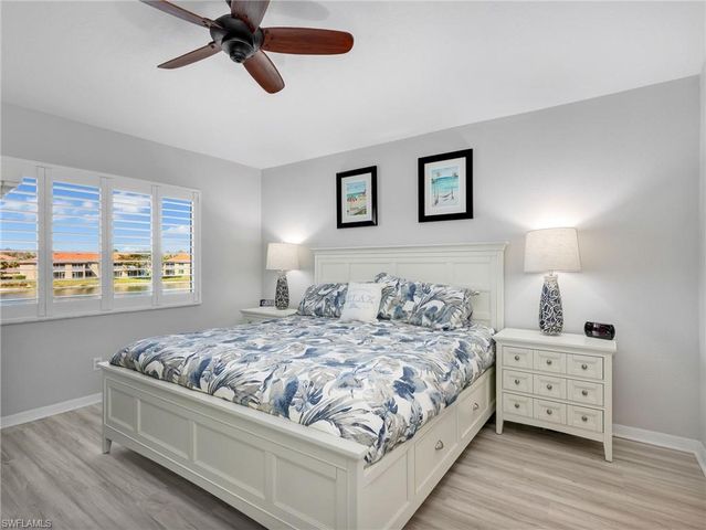 6890 Huntington Lakes CIR 204, Naples, FL 34119