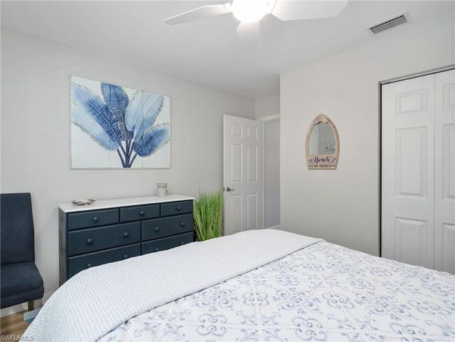 6890 Huntington Lakes CIR 204, Naples, FL 34119