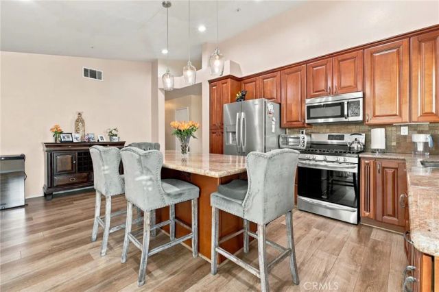 2813 W Buena Vista Drive, Rialto, CA 92377