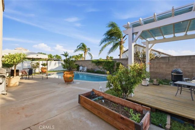 2813 W Buena Vista Drive, Rialto, CA 92377