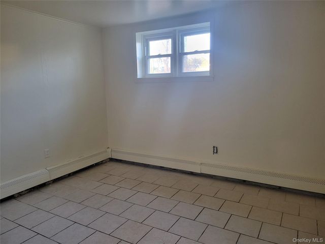 3479 Lexington Avenue L8, Mohegan Lake, NY 10547