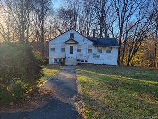 3479 Lexington Avenue L8, Mohegan Lake, NY 10547