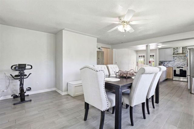 30151 LYNNE DRIVE, Wesley Chapel, FL 33543