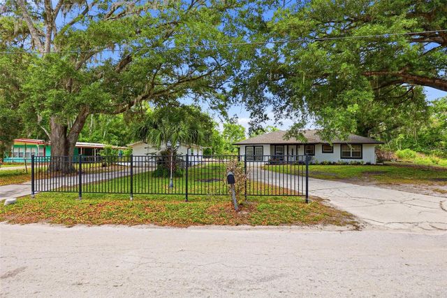 30151 LYNNE DRIVE, Wesley Chapel, FL 33543