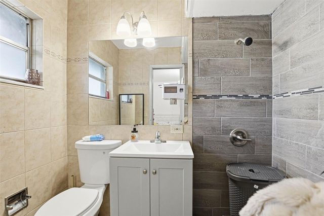 30151 LYNNE DRIVE, Wesley Chapel, FL 33543