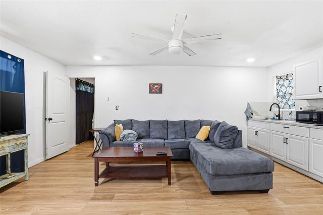 30151 LYNNE DRIVE, Wesley Chapel, FL 33543