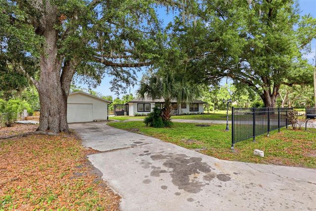 30151 LYNNE DRIVE, Wesley Chapel, FL 33543