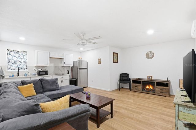 30151 LYNNE DRIVE, Wesley Chapel, FL 33543