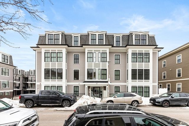 881 E 2nd 7, Boston, MA 02127