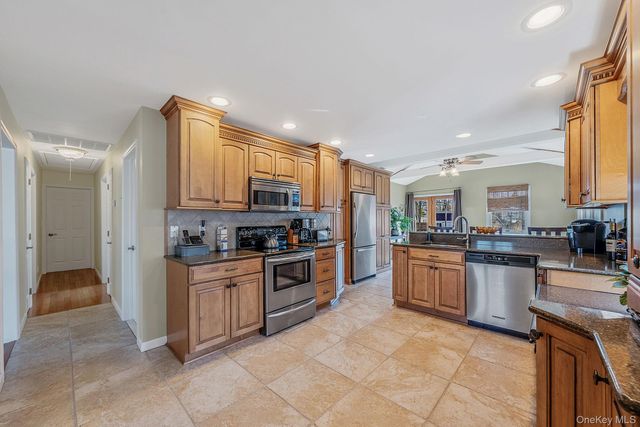 47 Thorburn Avenue, Patchogue, NY 11772