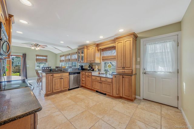 47 Thorburn Avenue, Patchogue, NY 11772