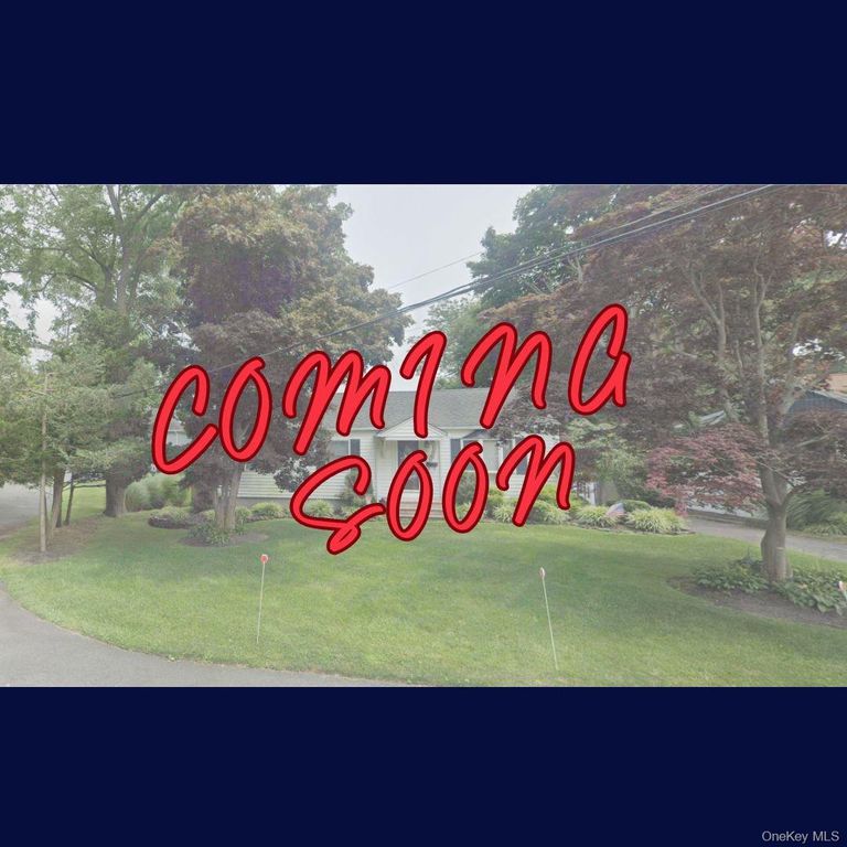 47 Thorburn Avenue, Patchogue, NY 11772