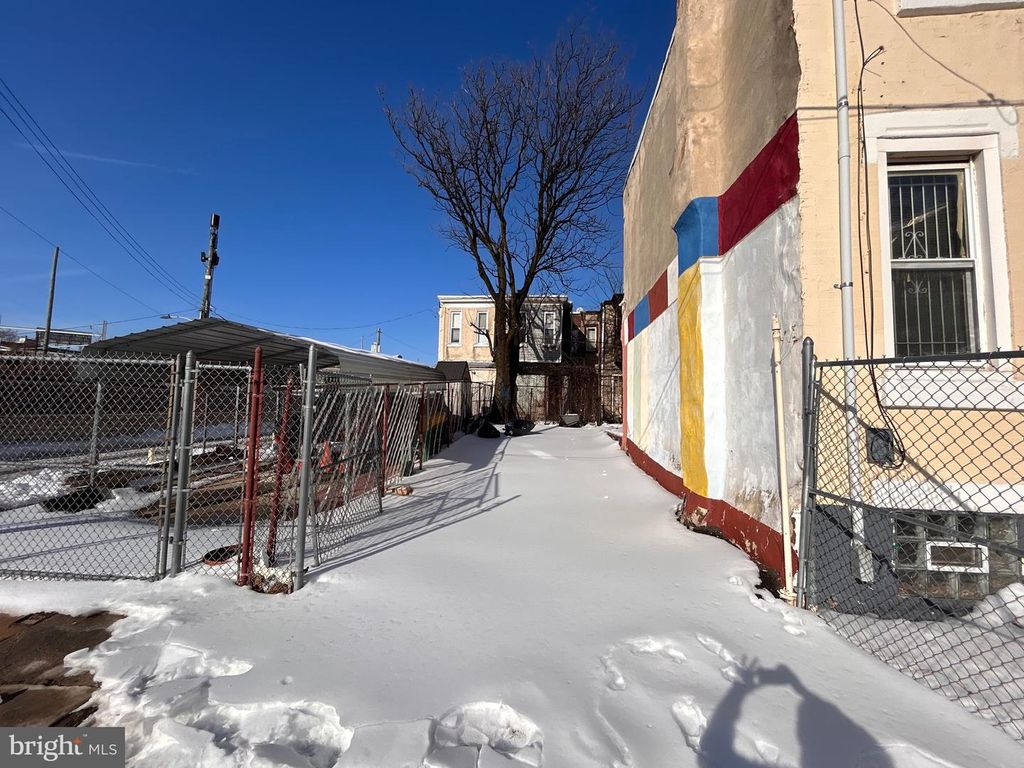 1249 W FIRTH ST, Philadelphia, PA 19133