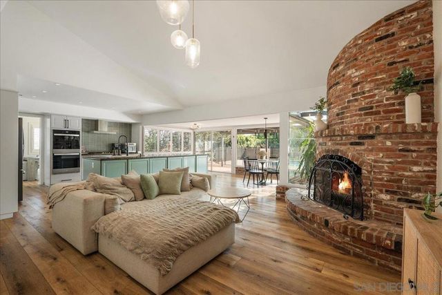 6641 Murray Park Drive, San Diego, CA 92120