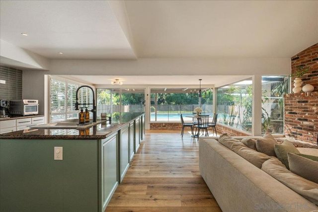 6641 Murray Park Drive, San Diego, CA 92120