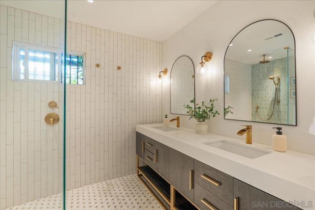 6641 Murray Park Drive, San Diego, CA 92120