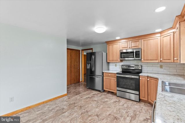 6424 OLD HANOVER RD, Hanover, PA 17331