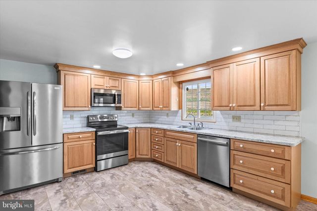 6424 OLD HANOVER RD, Hanover, PA 17331