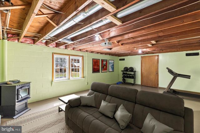 6424 OLD HANOVER RD, Hanover, PA 17331