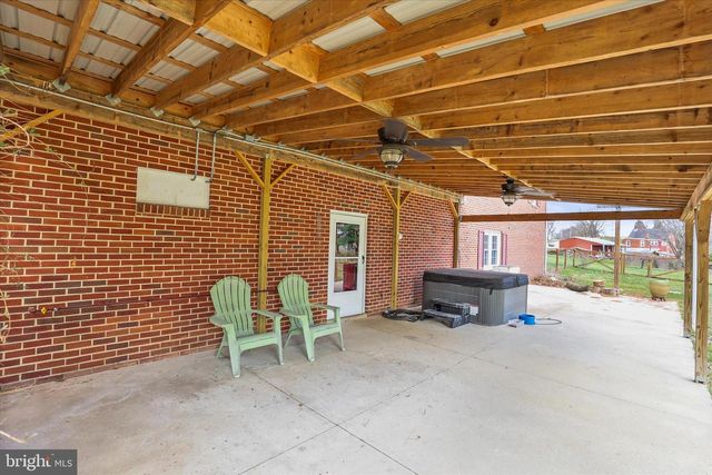 6424 OLD HANOVER RD, Hanover, PA 17331