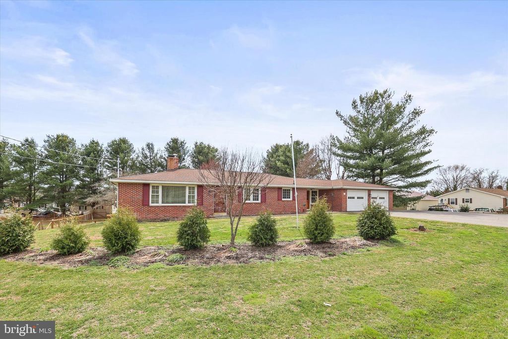 6424 OLD HANOVER RD, Hanover, PA 17331