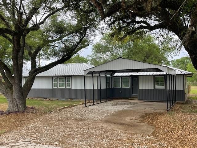 15230 Highway 36, Needville, TX 77461