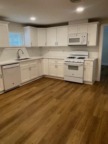 15230 Highway 36, Needville, TX 77461