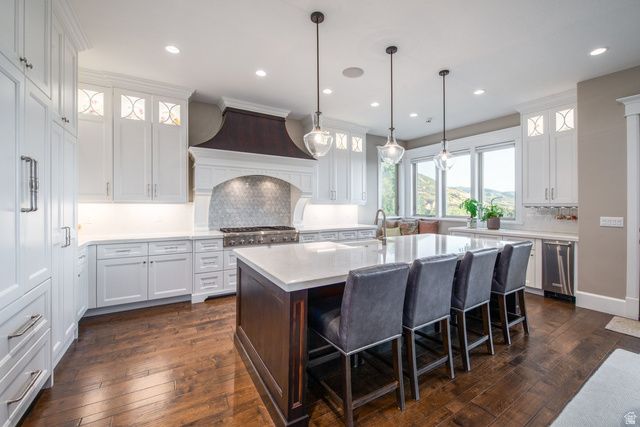 12056 S CORTINA CREST DR, Draper, UT 84020