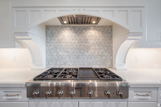 12056 S CORTINA CREST DR, Draper, UT 84020