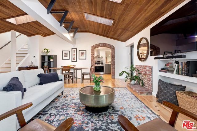 9826 Portola Drive, Beverly Hills, CA 90210