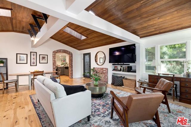 9826 Portola Drive, Beverly Hills, CA 90210