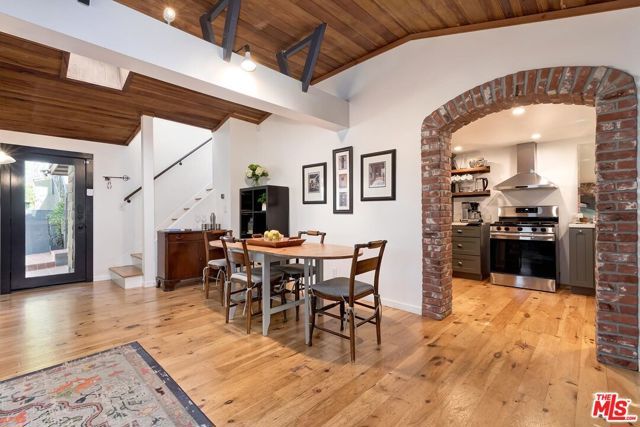 9826 Portola Drive, Beverly Hills, CA 90210