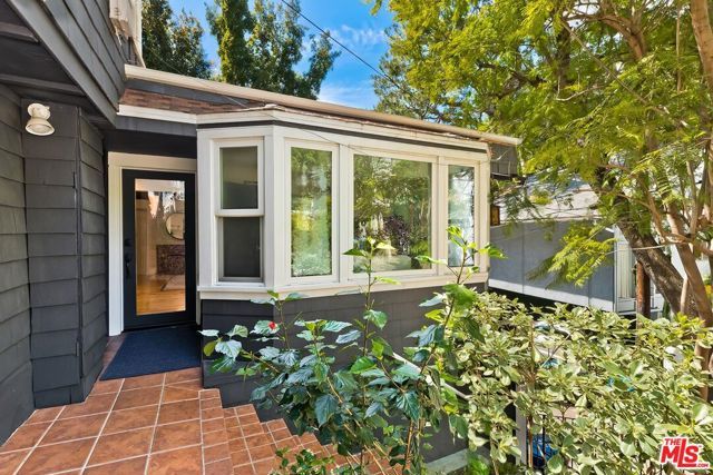 9826 Portola Drive, Beverly Hills, CA 90210
