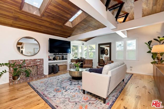 9826 Portola Drive, Beverly Hills, CA 90210