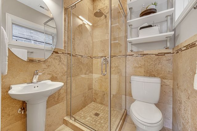 1040 W Polk Street 2B, Chicago, IL 60607