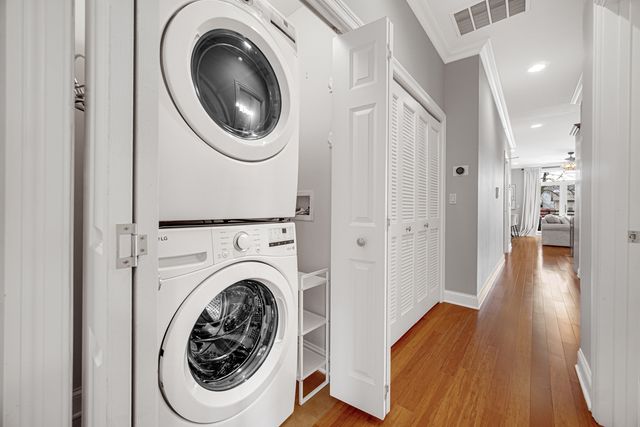 1040 W Polk Street 2B, Chicago, IL 60607